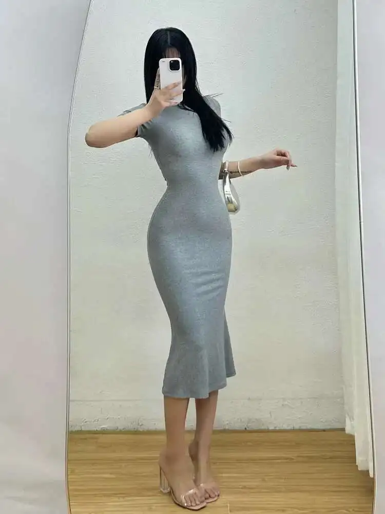 Pittig Meisje Pure Desire Kleine Ronde Hals Strakke Afslanken Korte Mouw Bodem Gewikkeld Hip Jurk Elegante Lange Jurk T-shirt H7XD