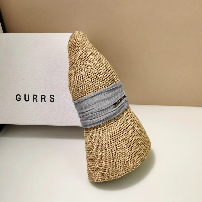 قبعة القش النسائية العصرية لعام 2025 - أزياء غير رسمية، حاجب من الشمس قابل للطي بحافة كبيرة لربيع وصيف ورحلات الشاطئ قبعات صيفية للنساء