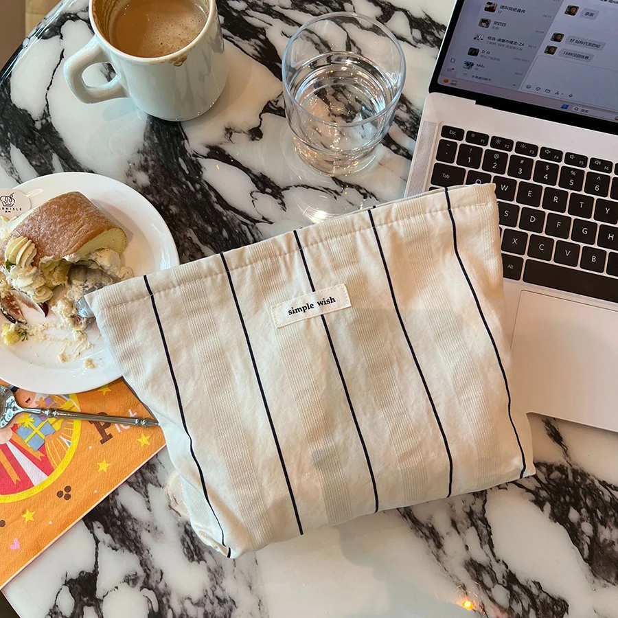 Gray White Striped Jacquard Cosmetic Pouch Women Clutch Handbag Solid Color Inner Liner Storage Makeup Bag Portable Daily Travel