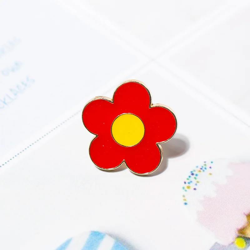 

Cartoon sized red flower brooch children's cute badge prize clothing decoration
