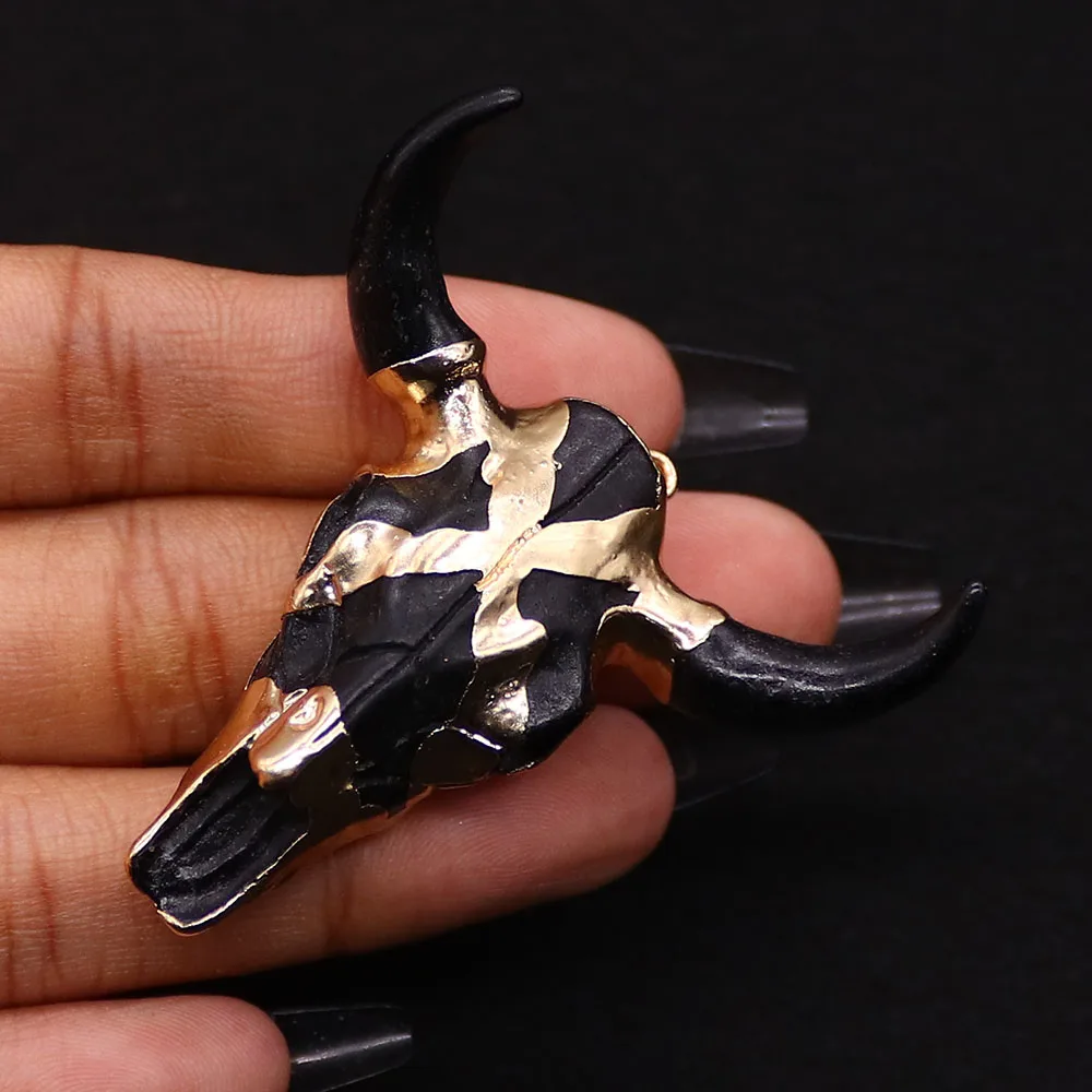 

46x50mm Vintage Bull Skull Bone Pendant Gold-Plated Resin Necklace Charm DIY Punk-Style Men's Necklace Keychain Jewelry Gift 1pc