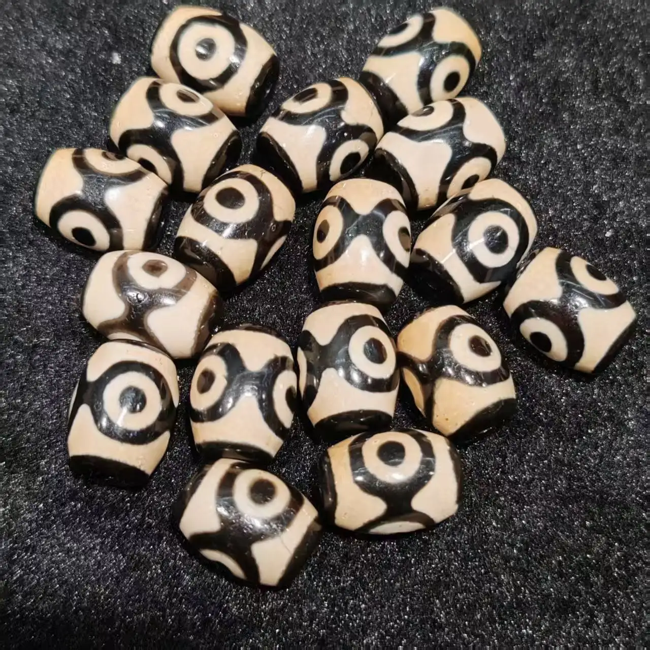 100 pcs Tibetan Tooth Yellow Invisible Inscription God of Wealth Agate Tianzhu Necklace Pendant Bracelet DIY Accessories Dzi