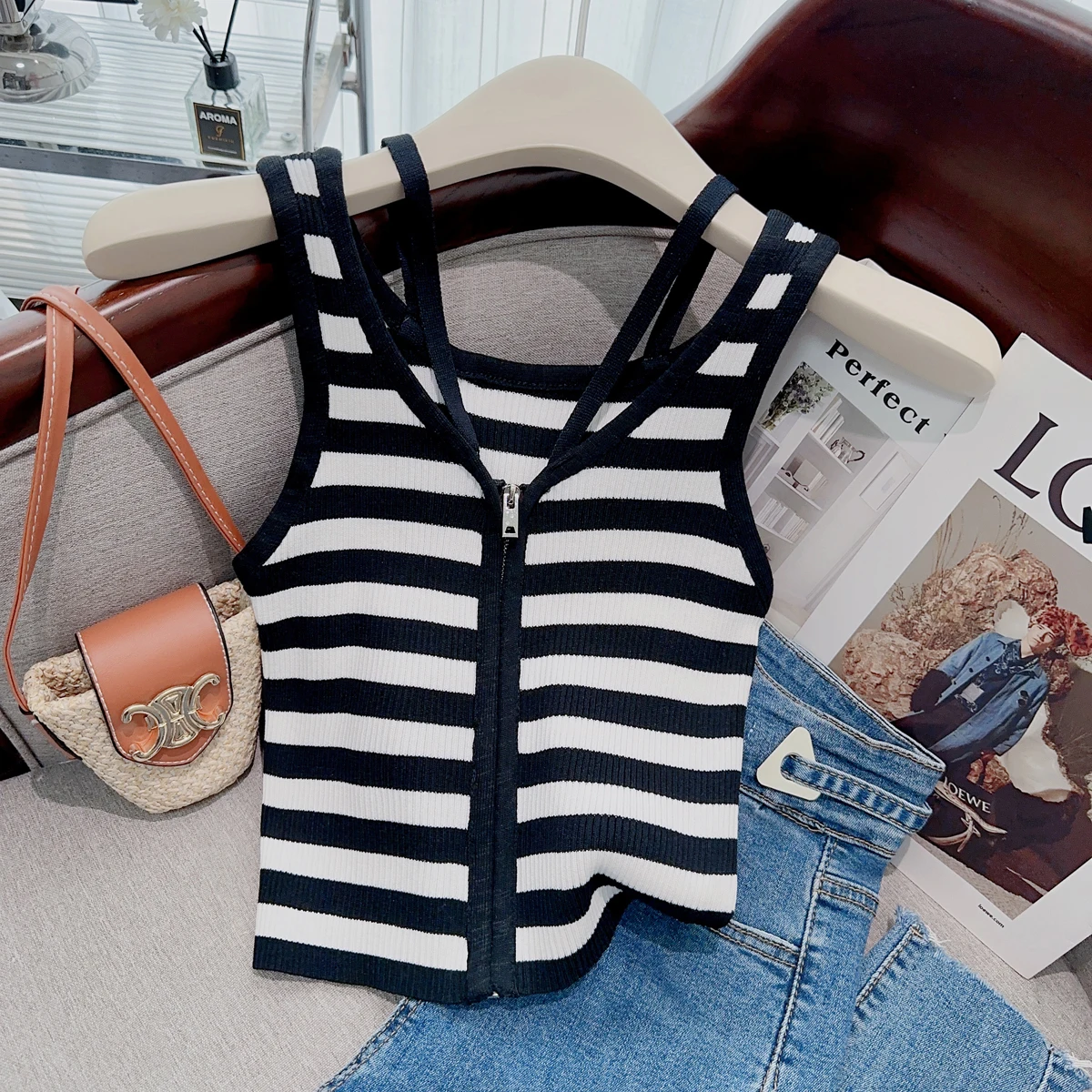 2024 Summer Stylish Slim Knit Vest Women\'s Crop Tops Striped Zip-up Sling Camisole Streetwear Sexy Chic Fashion Ladies Vests