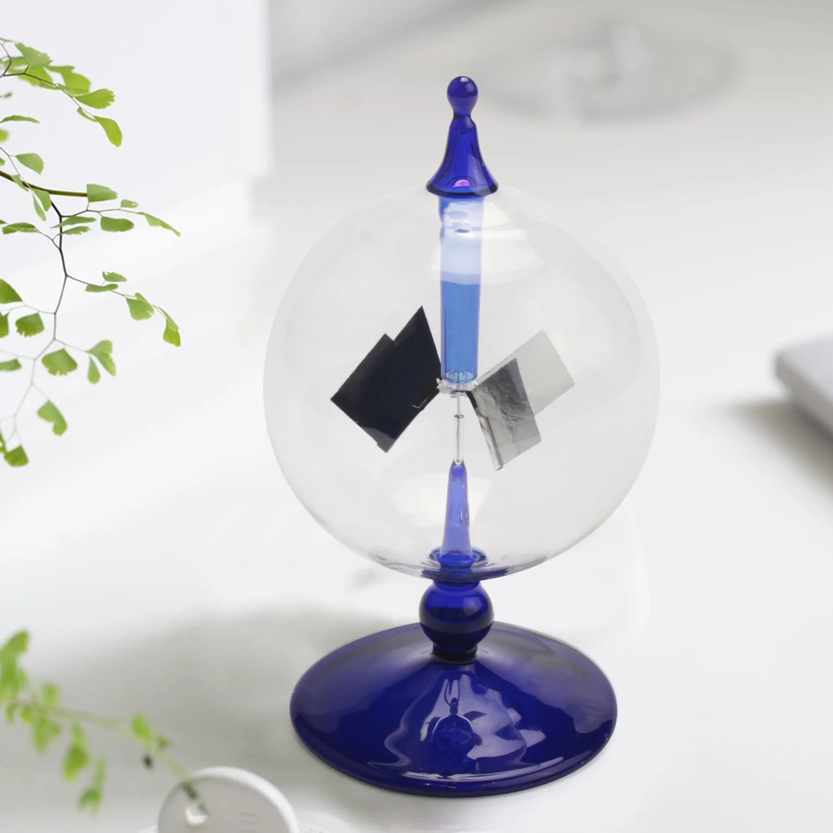 Blue Solar Power Radiometer Sunlight Energy Crookes Spinning Vanes Windmill Gift Home Desk Decoration