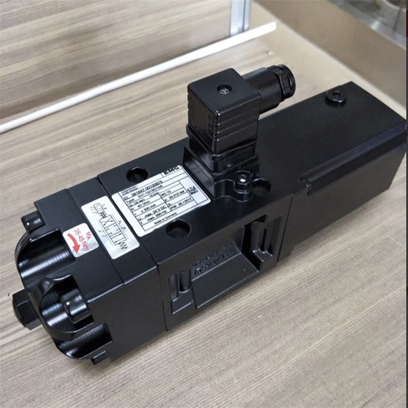 جيد EMG صمام مؤازر هيدروليكي SV1-06/05/210/05 SV1-10/8/315/6 Nr.226699 TR-H7/20F-0.6 BMIH-CP/800/2490/1850/0 258021 SV1 صمام