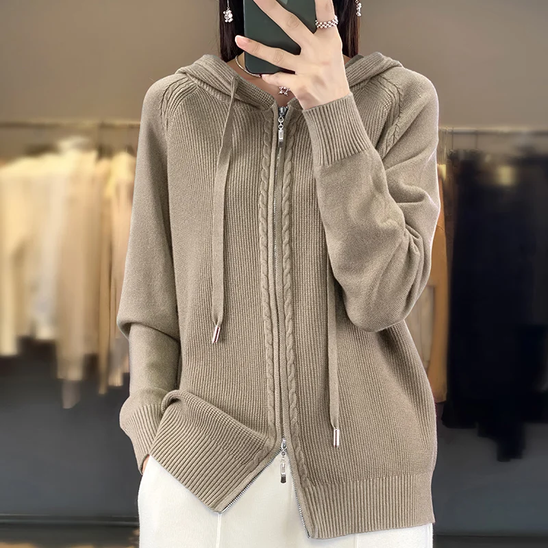 2024 Autumn/Winter Cashmere Cardigan Women\'s Sweater Cardigan Loose Round Neck Knitted Cashmere Cardigan Women\'s Style