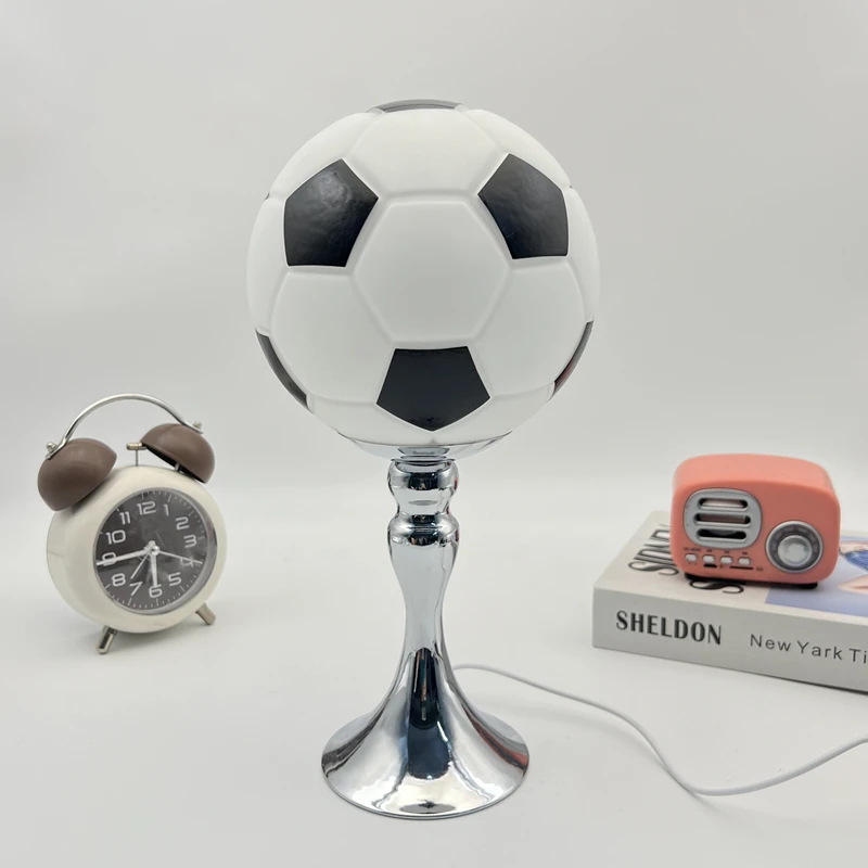 Soccer Ball Shape Creative Table Lamp Bedroom Desktop Decoration LED Nightstand Desk Lamp for Kids Bedroom Decoration Nightlight