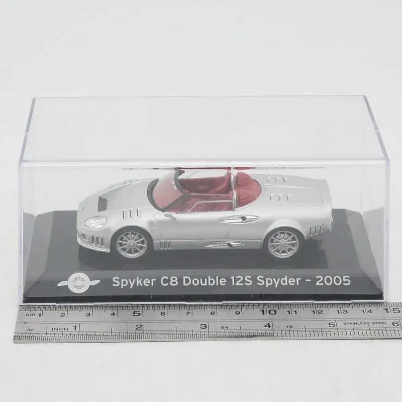 

Diecast Ixo 1:43 Scale Two Door Convertible C8 2005 Alloy Car Model