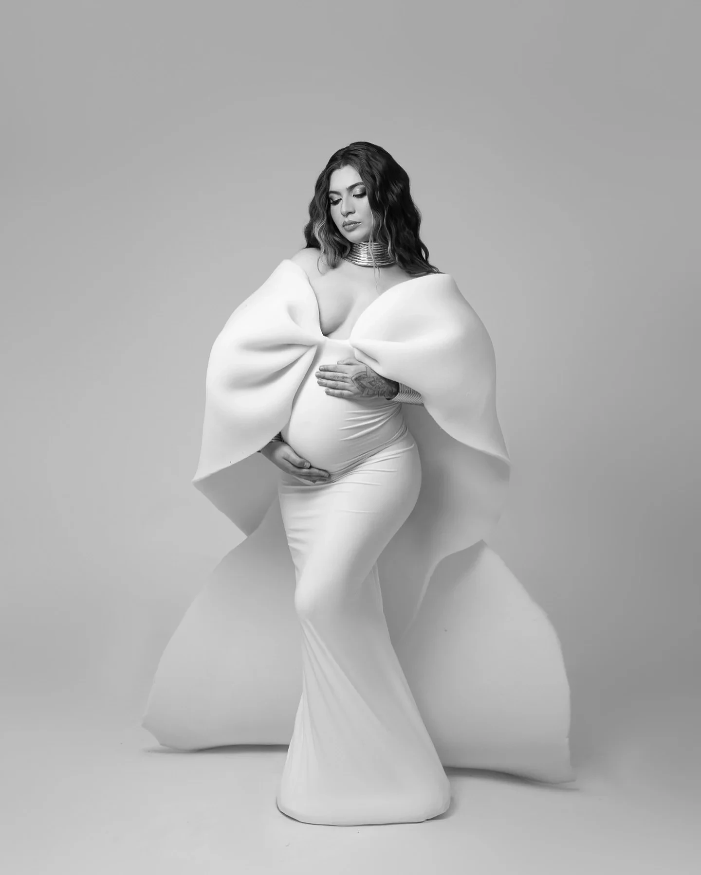 Elegance White Maternity Dresses for Photoshoot Long Sleeves Cloak Back V Neck Maternity Gowns Babyshower Mermaid Pregnant Dress