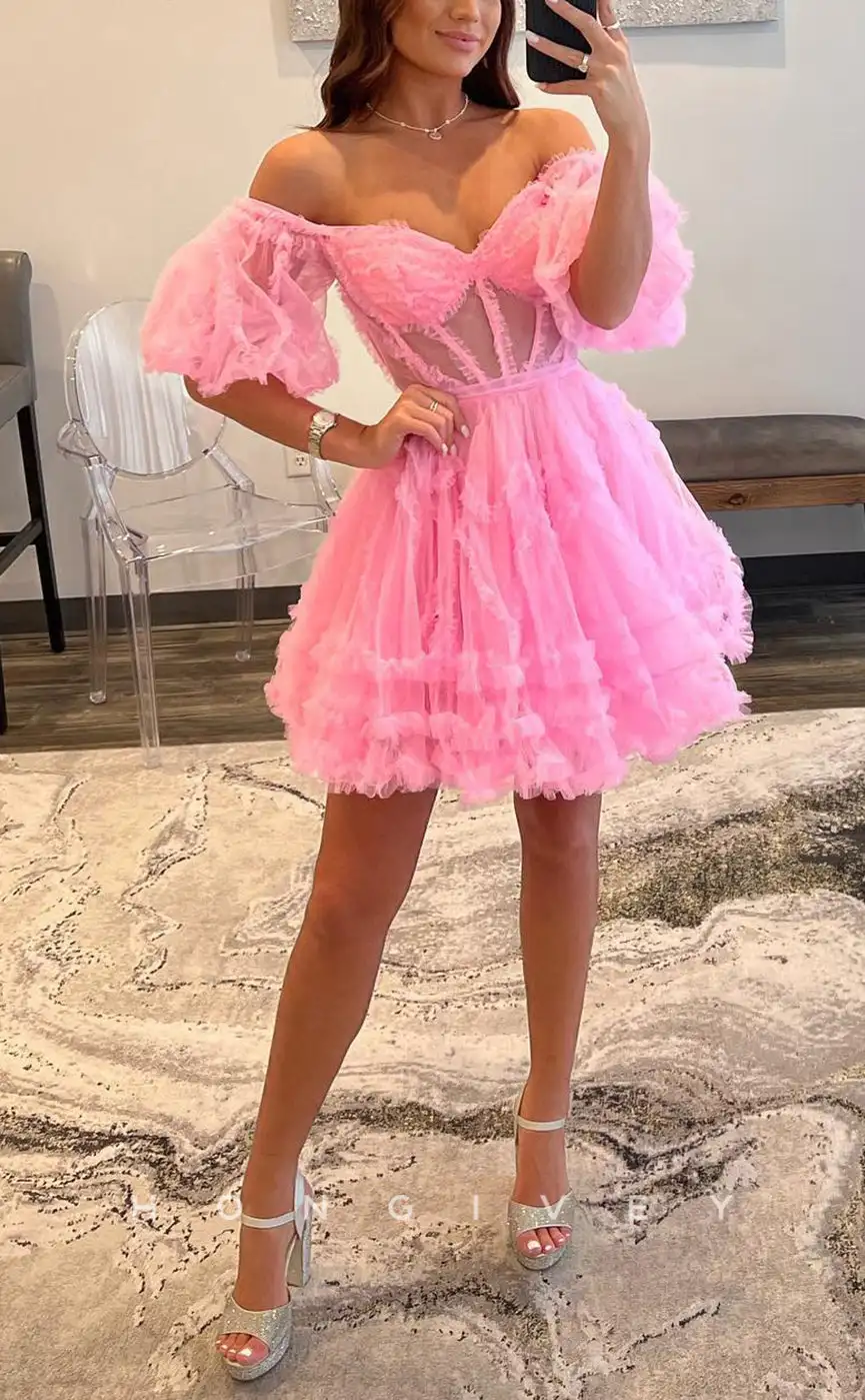 Tulle Off-the-shoulder Sweetheart Tiered Homecoming Dresses for Teens Short Sleeves Sheer Corset Prom Gowns A-line Cocktail Gown