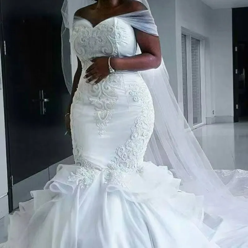 Fa104 elegante cetim vintage sereia vestido de casamento com envoltório longo puro laço branco bordado africano sereia vestido de casamento