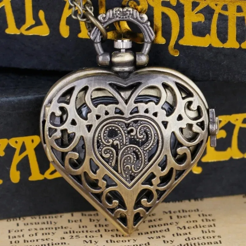 Steampunk Vintage Heart Dial Smooth Digital Hollow Quartz Pocket Watch with Necklace Pendant Exquisite Gift for Men Women