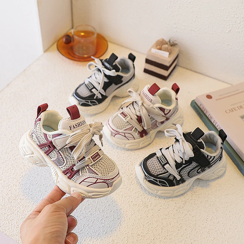 

Детские кроссовки для мальчиков и девочек, дышащие, с сетчатым верхом, на толстой мягкой подошве, комфортные, новинка 2026 года, спортивная обувь на липучках, нескользящие