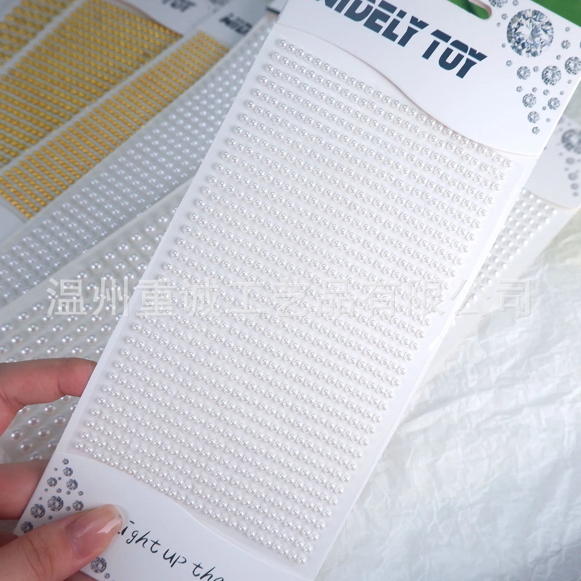 Hot Selling Pearl Face Gems Stickers Self Adhesive Waterproof Rhinestones for EDM Festival Party Makeup Nail Art Decor
