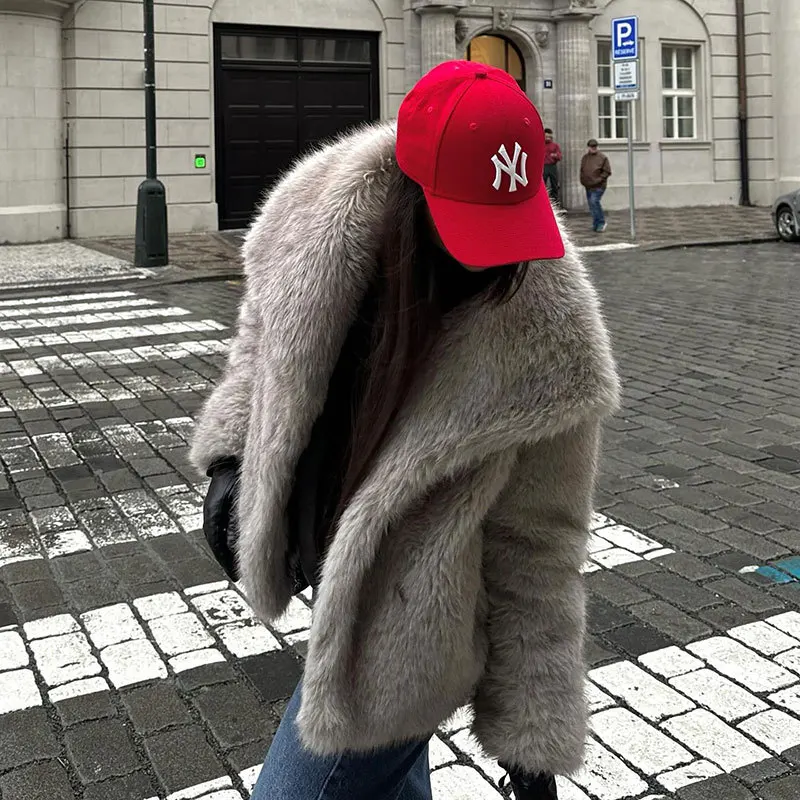 Abrigo de piel sintética para mujer, chaqueta mullida de felpa para mujer, novedad en prendas de vestir exteriores, abrigos de mezcla de lana blanco, rojo, gris y negro, Otoño e Invierno
