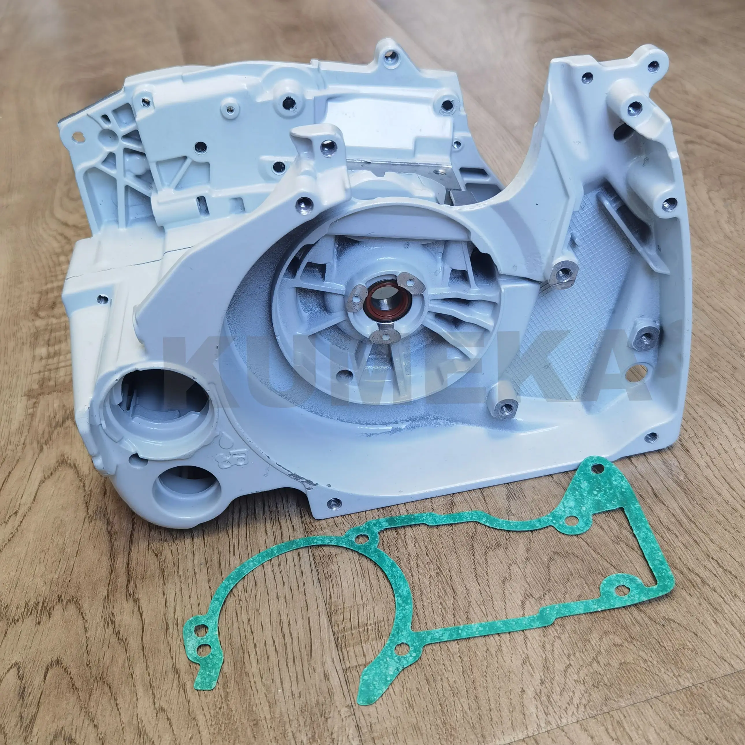 توصيل قطعة غيار MS440 Crankcase لآلة القص Stihl 044: تقييم ونصائح للاستخدام الفعّال