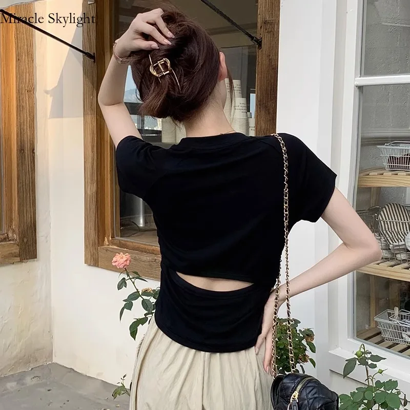 

Black Hollowed Out Spicy Girl Short Sleeved T-Shirt For Womens Summer New Design With A Slim Waist And Sexy Backless Bottom Top