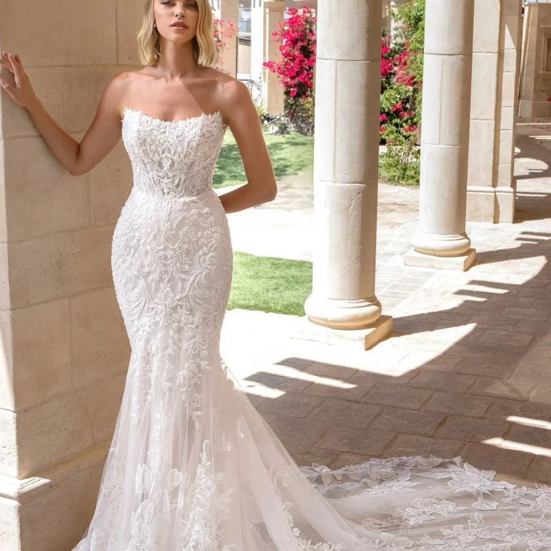 

White Elegant Sweetheart Ball Gown Wedding Dress With Decoration Mermaid Skirt Detachable Train Bridal Gowns Customized