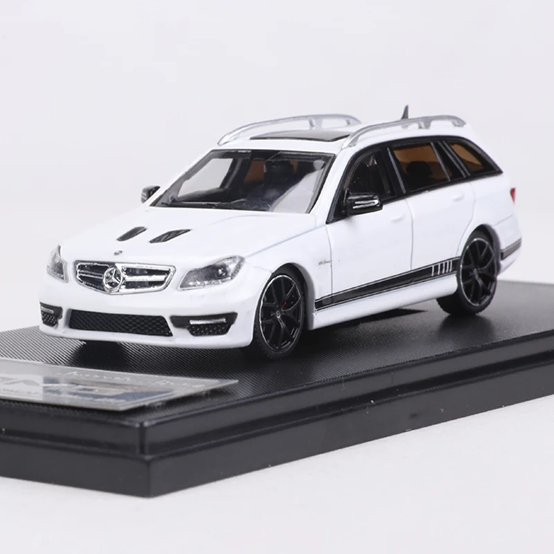 Flame 1:64 AMG C63 Station Wagon Alloy Model Car