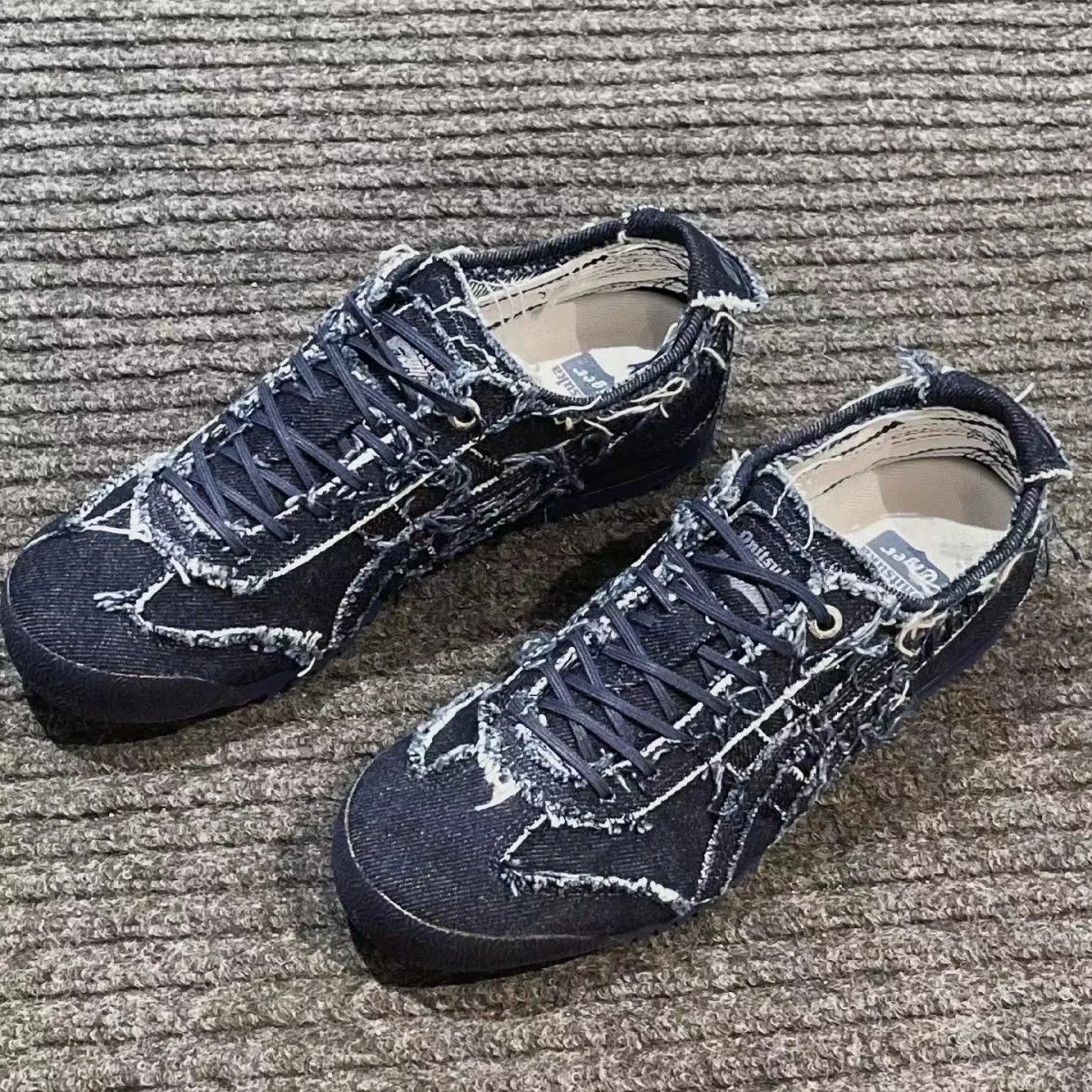 

2025 Men and Women Classic Canvas Shoe Retro Cowboy Lace Up Flat Shoes for Man Fashion Street Travel Comfort Casual Sneakers