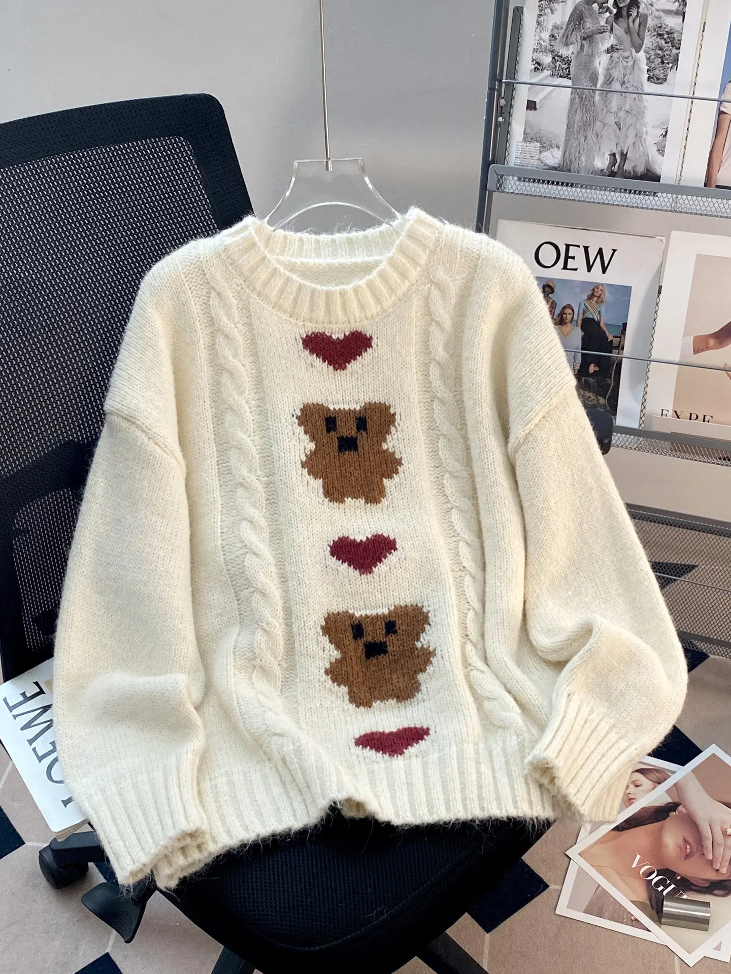 

2026 Fried Dough Twists Sweater Women's Autumn/Winter Pullovers New Loose Leisure Versatile Underlay Knit Top
