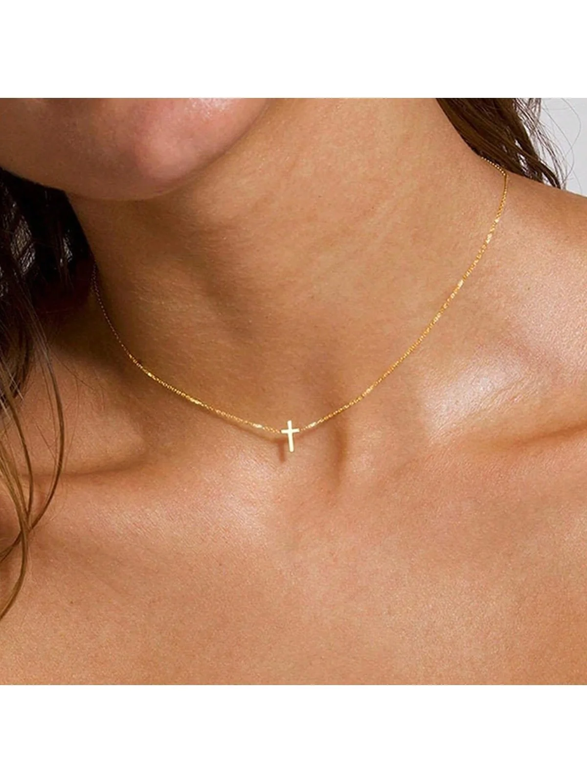 1pc Exquisite Fashion Cross Pendant Necklace Suitable For Women\'s Daily Wear