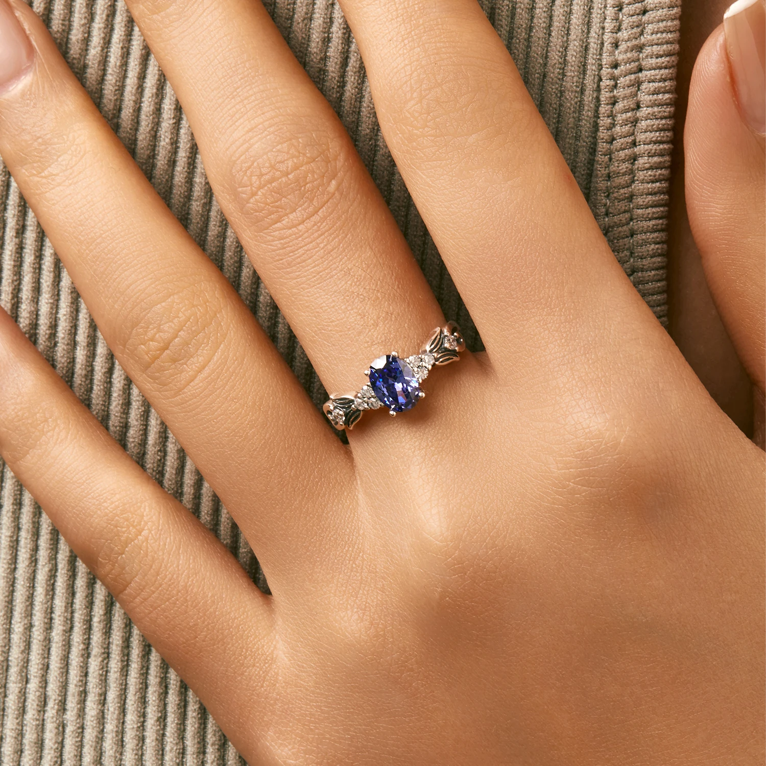 MODIAN 925 Sterling Silver Vintage Mermaid Tail Texture Rings Retro Tanzanite Color CZ Fashion Jewelry For Women And Girls
