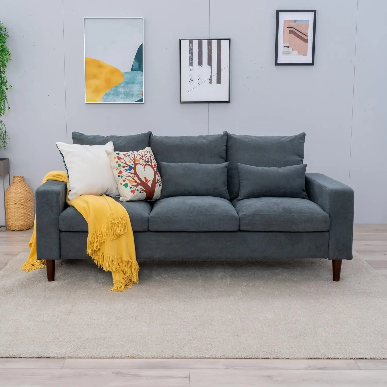 Panana gepolsterte moderne Sofa couch für Wohnzimmer, grauer Leinenstoff mit 2 kleinen Kissen und Holzbeinen, 3-Sitzer-Sofa