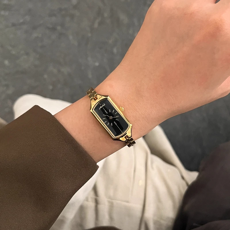 Gold Bracelet Women's Quartz Watch Creative Personality Square Clock Steel Belt Waterproof Bracelet Fashion Women's Watch