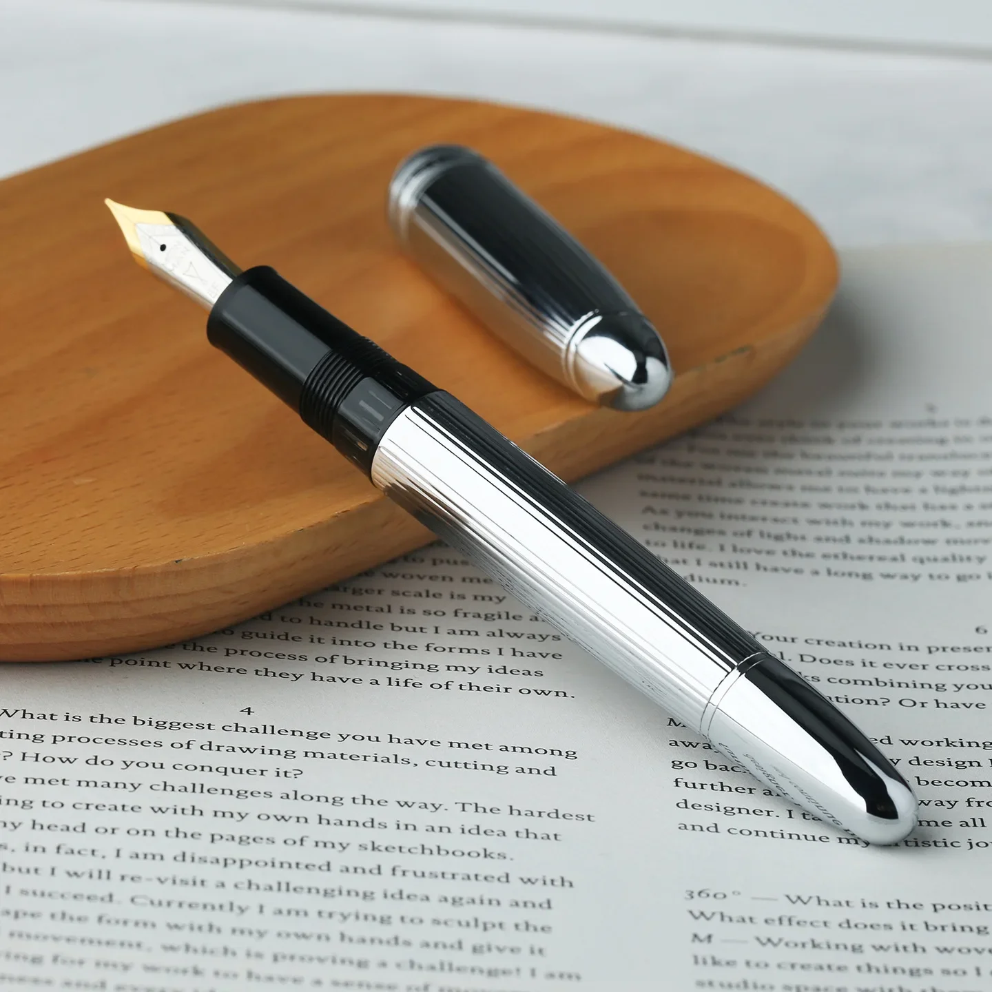 MAJOHN P136 Brass Engraved Piston Fountain Pen No.6 Nib 35mm Gold Plated Black Trim Business Writing Stationery