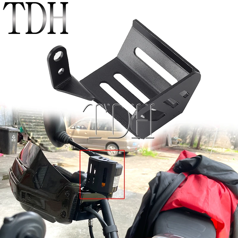 

Front Brake Reservoir Clutch Oil Cup Guard Protector Cover Pump Fluid Protection For Harley Pan America 1250 S RA1250 1250S 21+