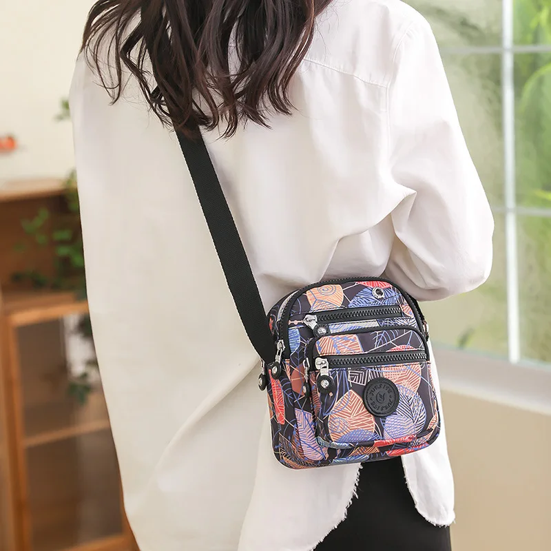 New 2023 Korean Style Mini Handbags Nylon Floral Print Flap Office Lady Shoulder Bags Cell Phone Coin Crossbody Messenger Bags