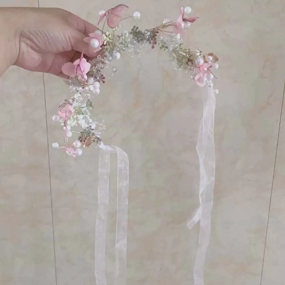 Gelang Rambut Peri Kupu-kupu Gaya Bohemia Manik-manik Simulasi Bunga Gadis Karangan Bunga Pita Sutra yang Dapat Disesuaikan Mahkota Pesta