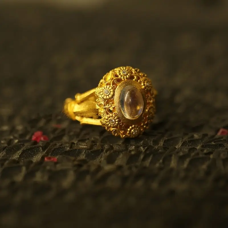 

French Palace Golden Ring Flower Ring Niche Design Exquisite Ring