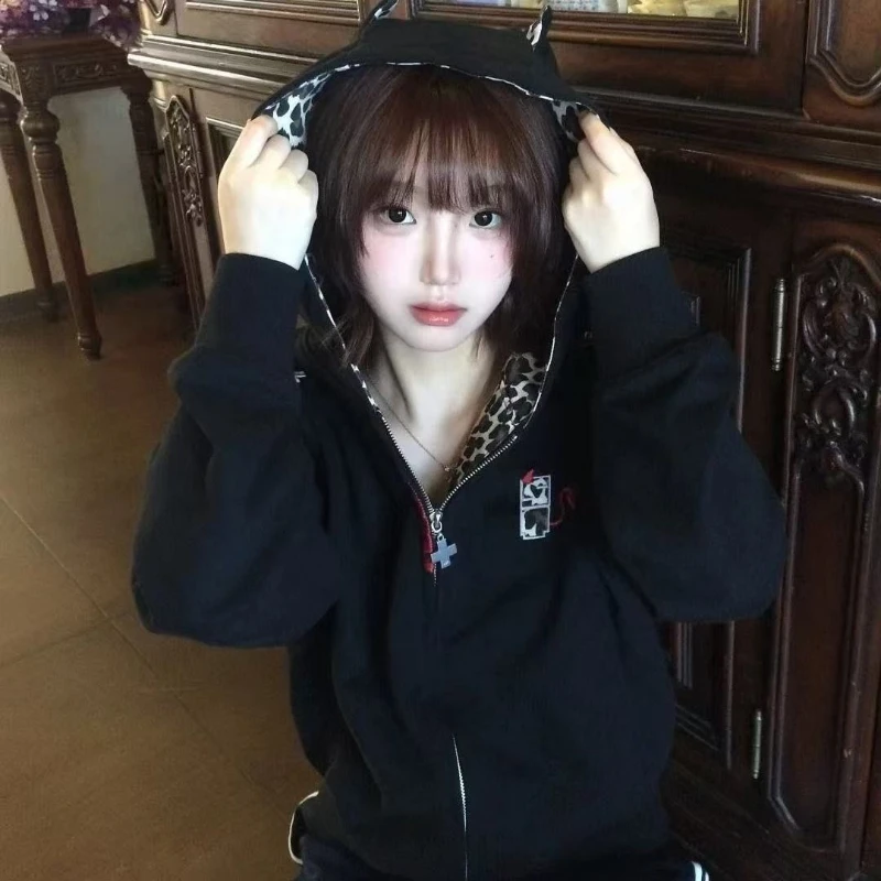 

Американская винтажная куртка с капюшоном и вышивкой, тонкое леопардовое пальто в стиле панк с длинными рукавами, уличная одежда, однотонная молния, осень 2023 г.