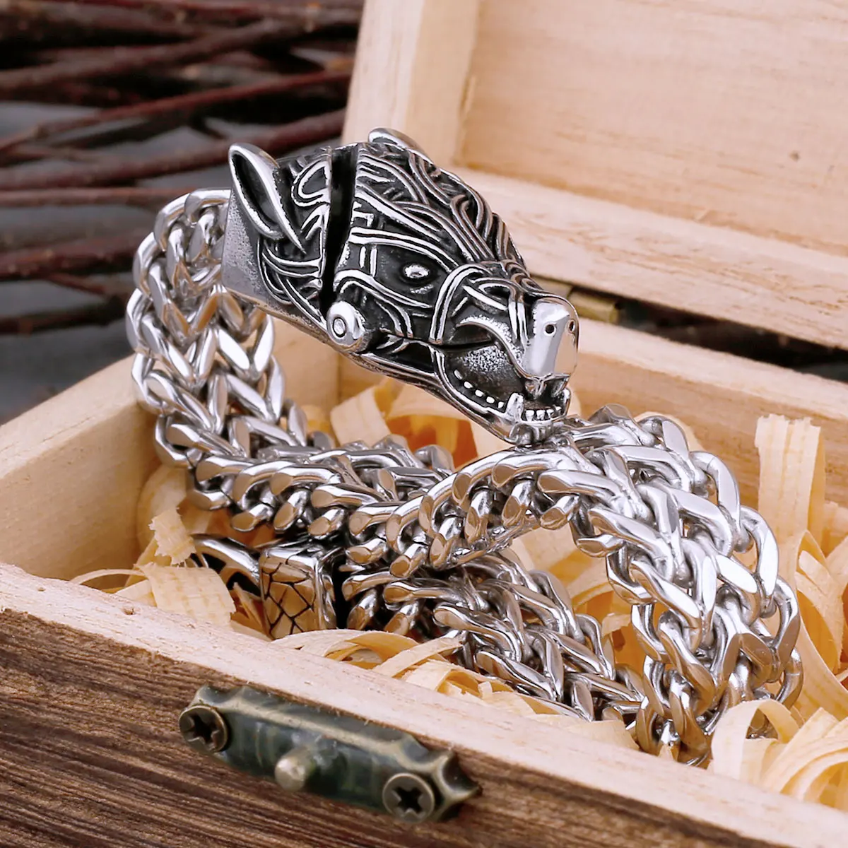 Fashionable Nordic Wolf Head 316L Stainless Steel Bracelet Dominant Animal Men\'s Bracelet Punk Cool Biker Wristband Accessories