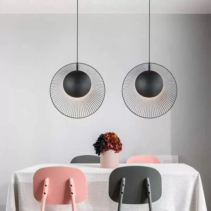 Creative black striped shell chandelier Nordic dining table coffee shop clothing store design villa model room bedside lamp