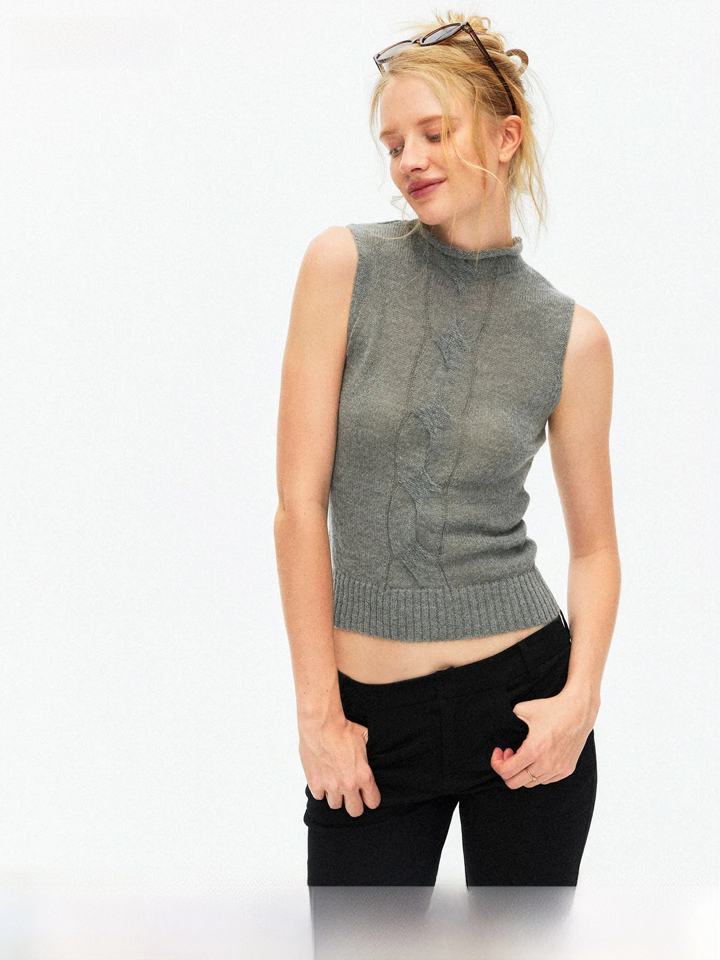 

Lightweight Sleeveless Knitted Vest SaltHe Multi-Color Cashmere Blend Half High Collar Elastic Twist Design Breathable Ladies...