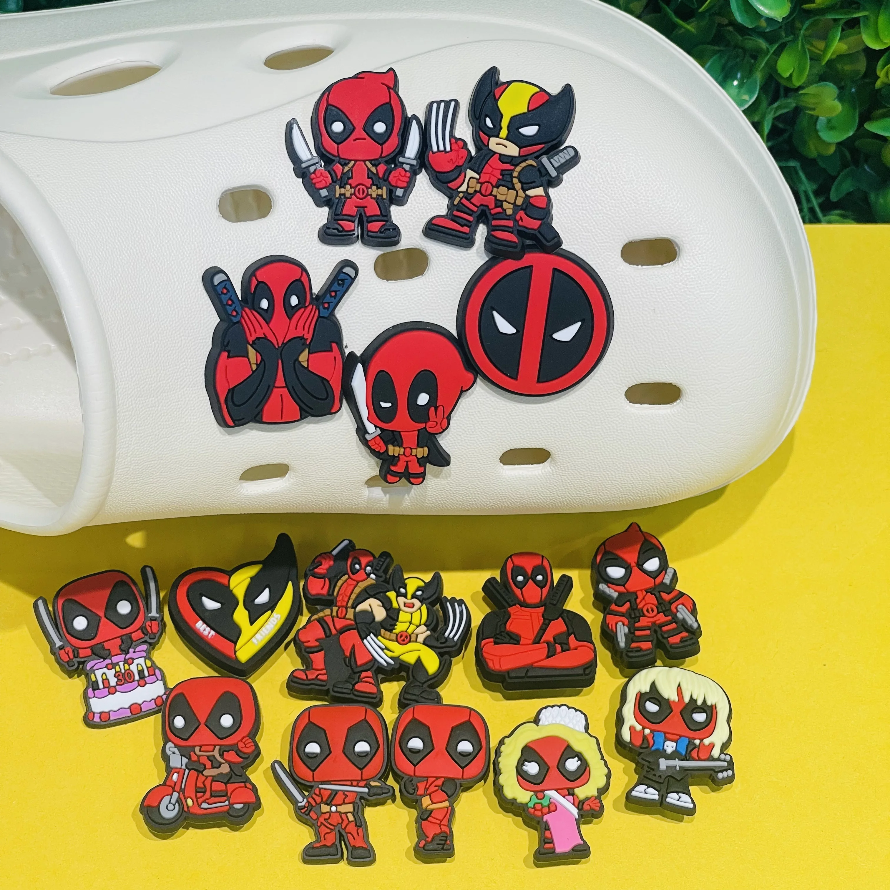 9-15pcs MINISO Marvel Deadpool Cartoon Shoe Charms PVC DIY Shoes Decoration Sandal Accessories Buckle for Kids Gifts