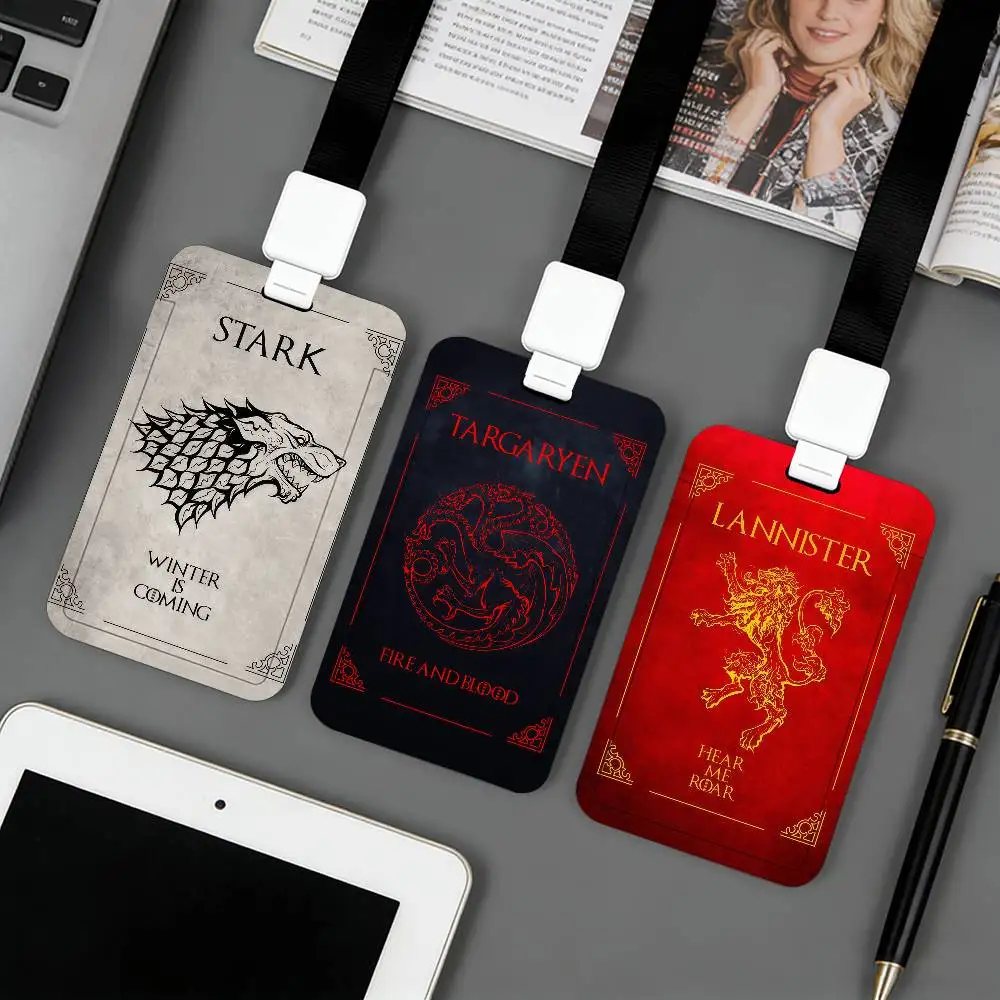 

Держатель для карт Game Of T-thrones Family, подходит для удостоверений личности, банковских карт, проездных билетов и рабочих пропусков.