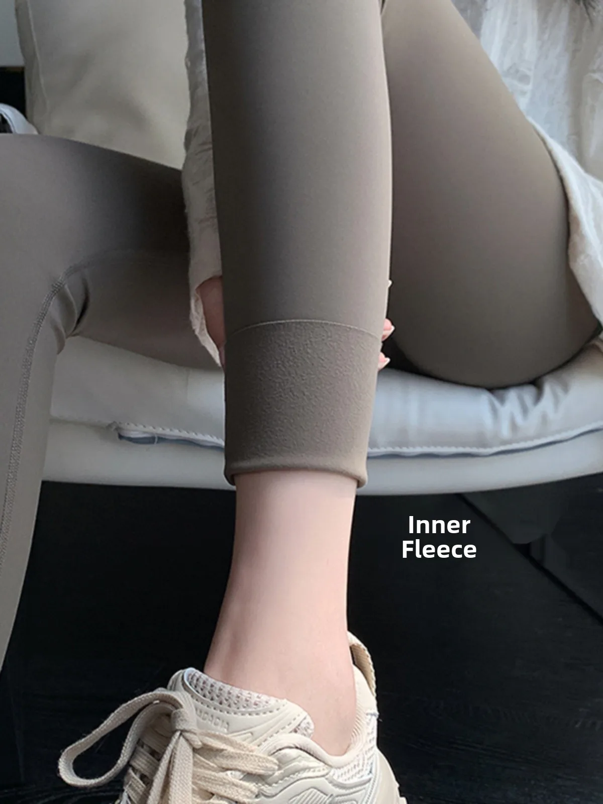 

High Waist Thickened Fleece Sharkskin Yoga Pants Women's Sexy Tight Base Layer Pants Warm Butt Lifting Seamless Pants