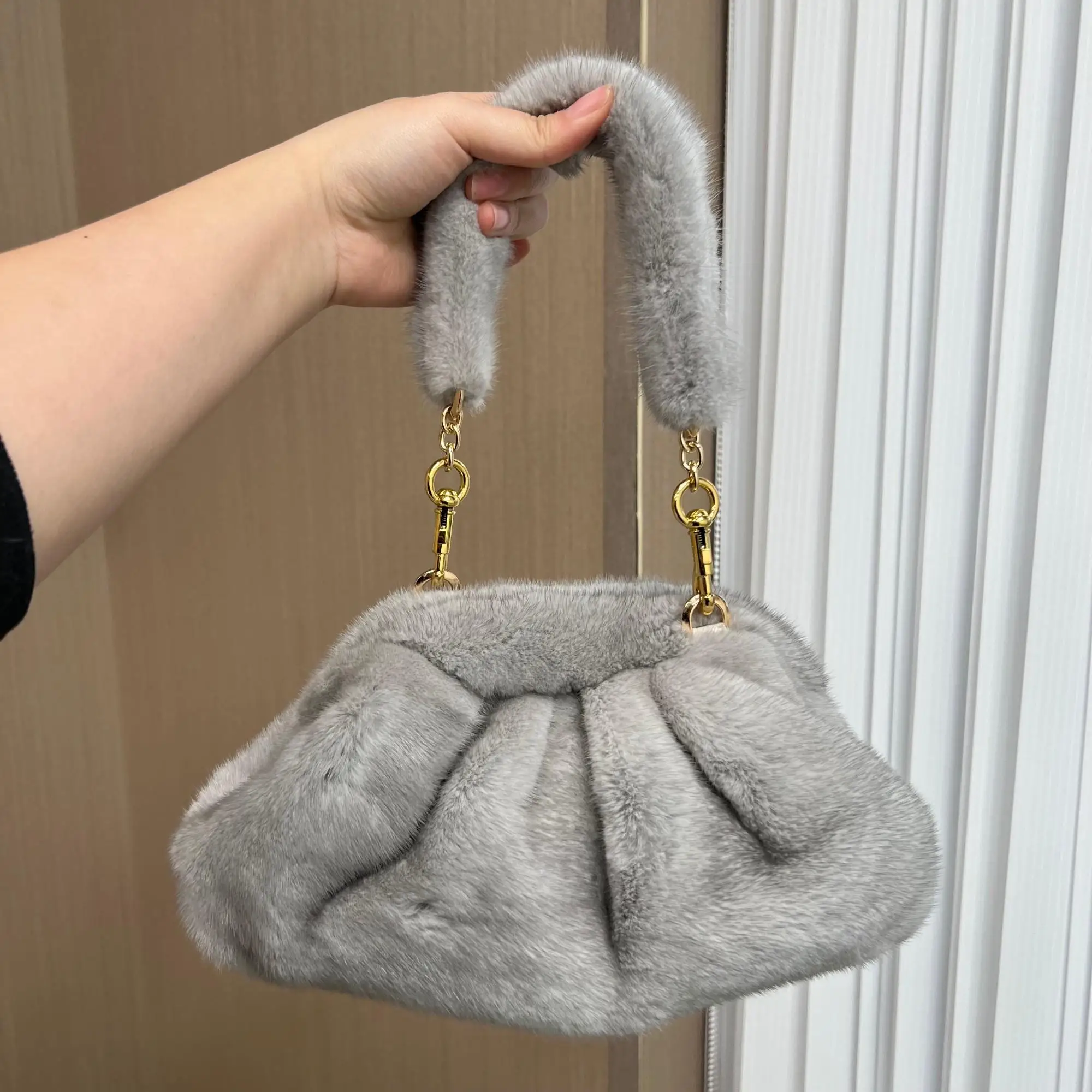 2023 Real Mink Fur Bag For Women Winter Luxury Handbags Ladies Crossbody Single Shoulder Bag Ladies Fluffy Handbag Evening Bags