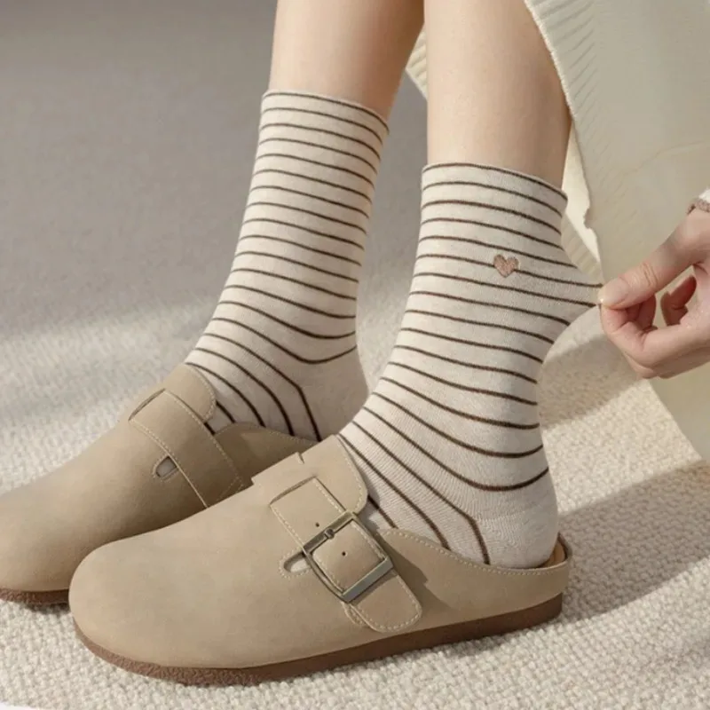 

4 Pairs Autumn Women's Mid-Calf Cotton Socks Fall Winter Striped Loose Socks for Women Fashion Ladies Ankle Socks High Quality