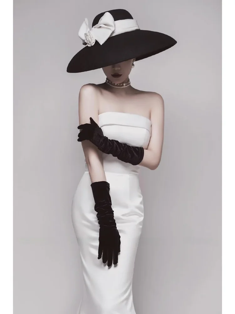 

2026 New Vintage Hepburn Style Portrait Photography Costume Off-Shoulder Fish-Tail Gown Art Image Photography Clothing