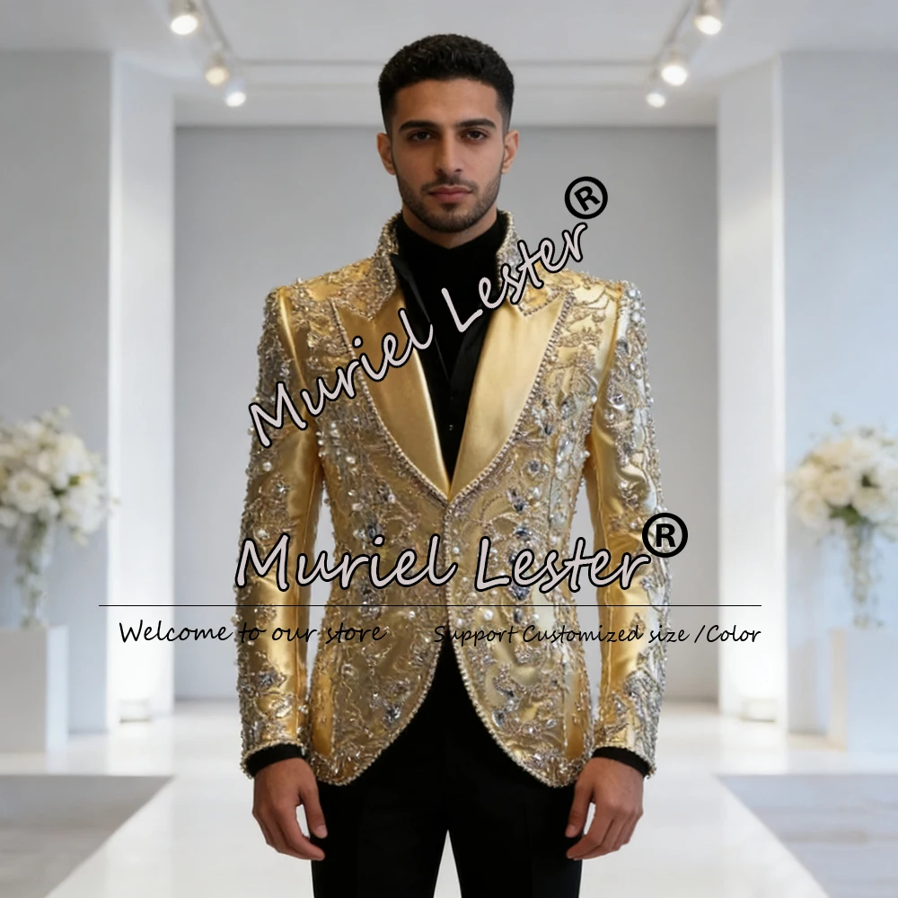 

Diamond Beaded Gold Suits Men For Wedding Sparkly Satin Lapel Pearl Groom Prom Blazers Customized 1 Piece Banquet Man Tuxedos