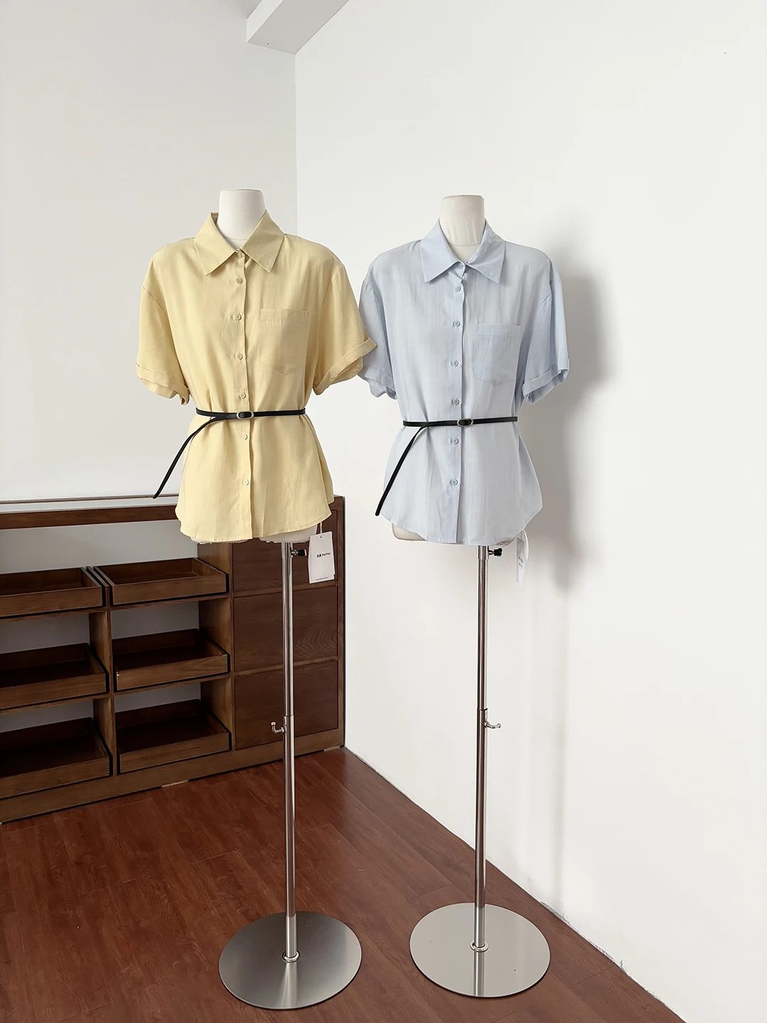

Commute Style Loose Fit Short Sleeve Shirt Women's Korean Version Summer Slimming Belted Mid-Length Pure Color Shirt