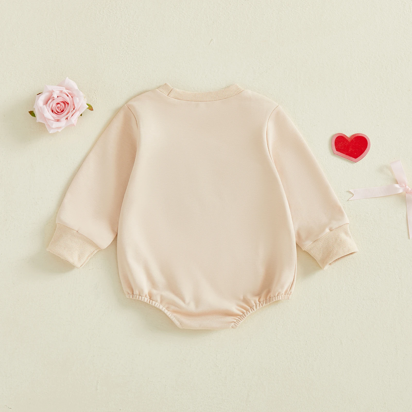 عيد الحب طفل الفتيات السروال القصير مريحة طويلة الأكمام جولة الرقبة القلب القوس التطريز بذلة سويتي الطفل داخلية