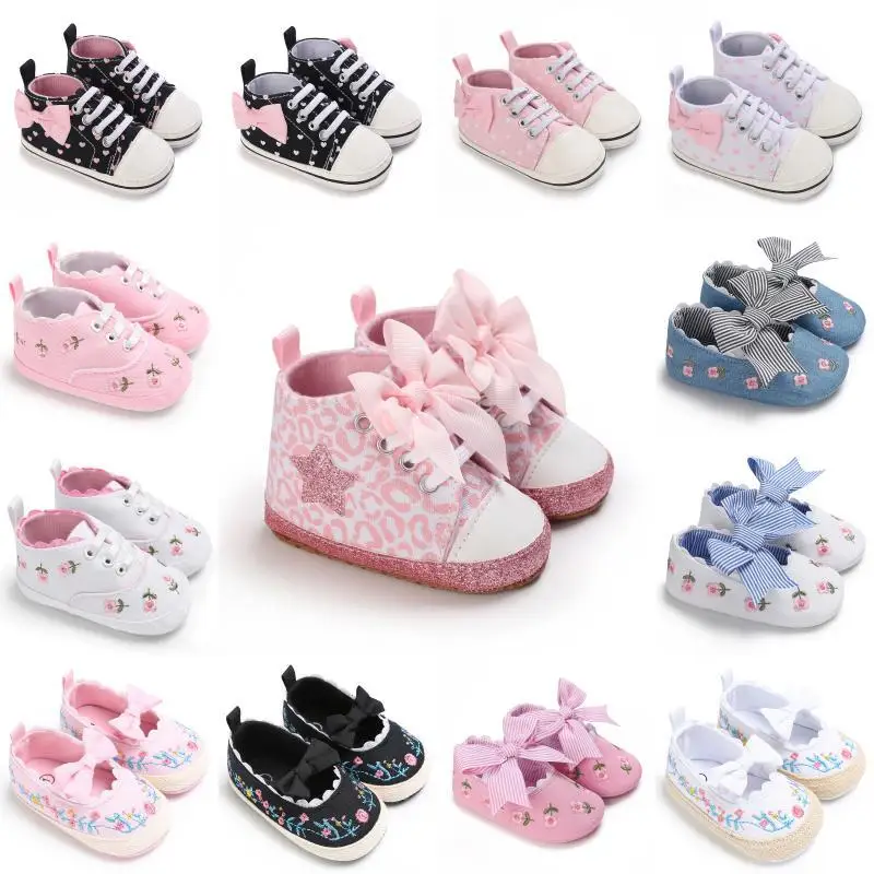 Spring and Autumn Baby Shoes for Girls Aged 0-18 Months Baby Sports Shoes with Soft and Comfortable Fabric Soles for Walking