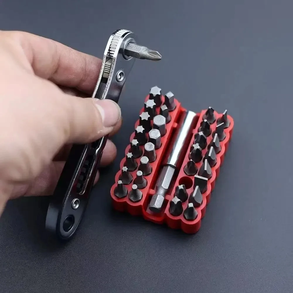 Two-way multi-function ratchet screwdriver, forward and reverse working screwdriver for tight spaces