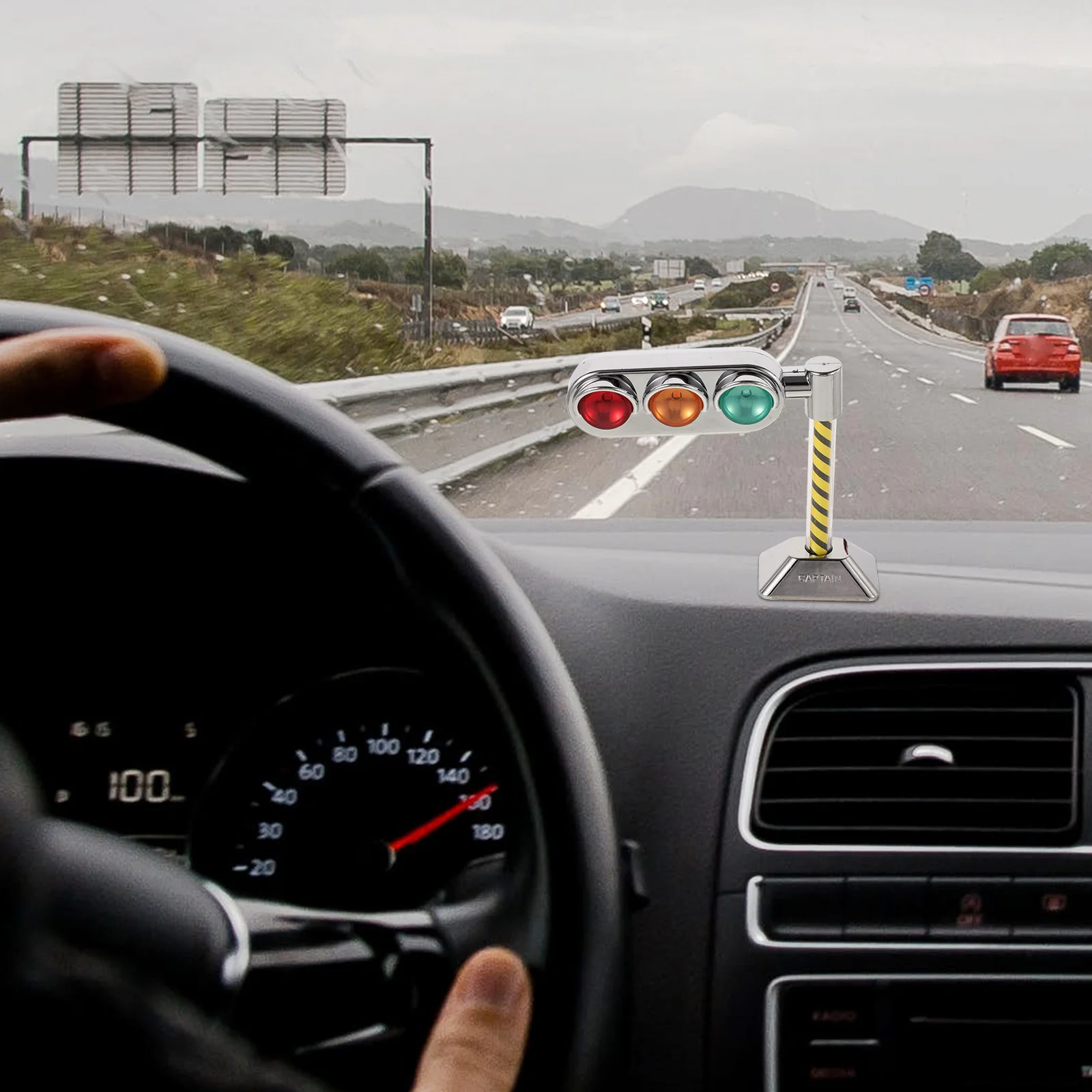 

Mini Traffic Signal Light Decor for Car Interior with LED Lighting Small Street Lamp Decoration Table Room Auto Accessory